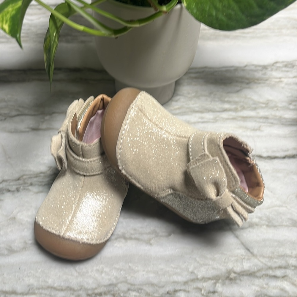 Stride Rite leather Baby/Toddler Sparkle Bow ankle Boots in Beige